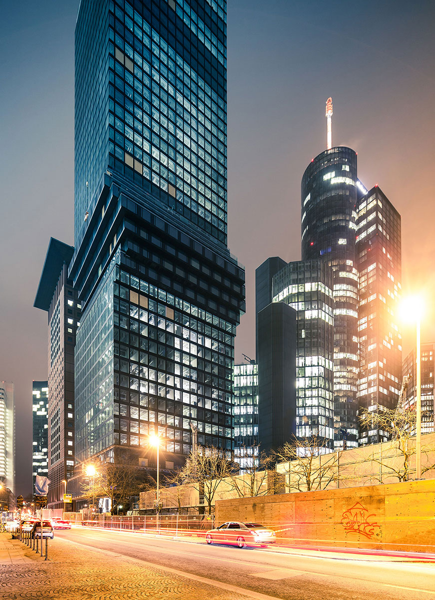 The lighting control system for the Omniturm was implemented entirely with the TF8050 Lighting Solution.